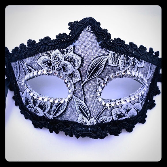 Other - MARDI GRAS MASKS NWT